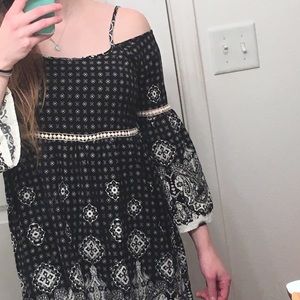 Off-the-shoulder shirt